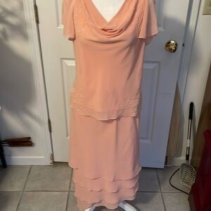 ADRIANNA PAPELL TOP AND SKIRT NWOT SIZE 10